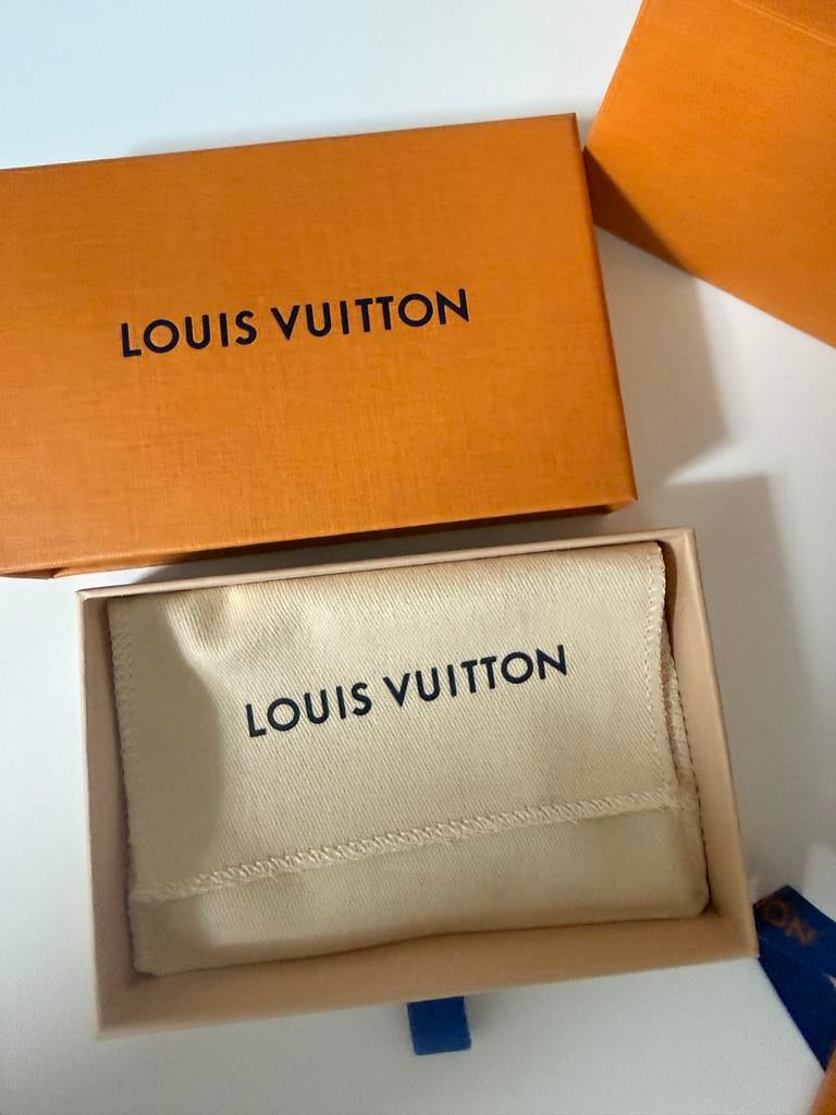 Louis Vuitton Armband - Grijs Leer met Zilveren Sluiting, Sieraden, Tassen en Uiterlijk, Ophalen of Verzenden, Zo goed als nieuw