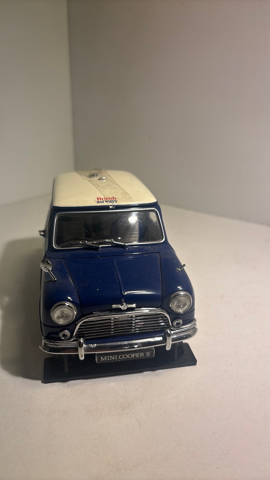 Mini cooper s british airways rally Kyosho 1.18, Kyosho, Ophalen of Verzenden, A, A