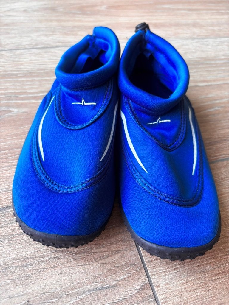 Waterschoenen - Maat 34- Blue Fin - Zwemles /vakantie/water, Kinderen en Baby's, Kinderkleding | Schoenen en Sokken, Jongen of Meisje