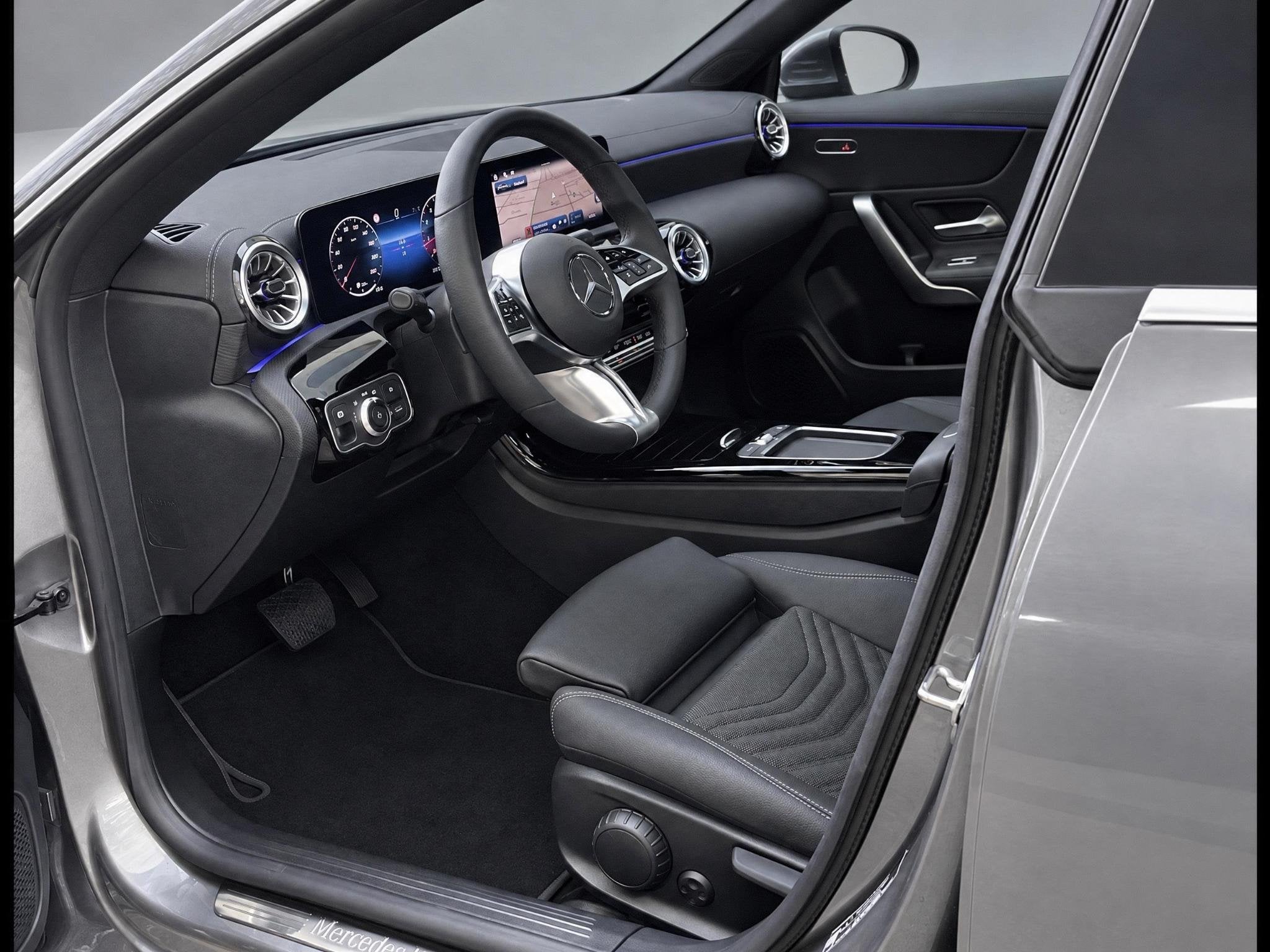 Mercedes-Benz CLA-klasse 180 Star Edition Luxury | Panoramad, Auto's, CLA, Gebruikt, 4 cilinders, Origineel Nederlands