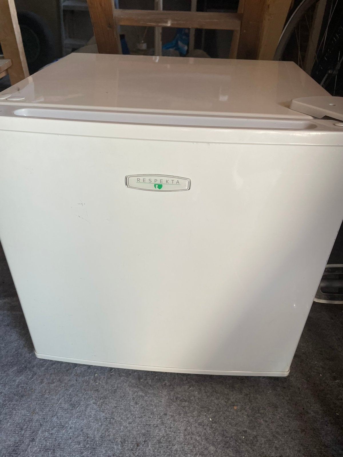 Tafelvriezer Respekta GB1223 60x50x50, Vrieskast, Gebruikt, Minder dan 85 cm, Minder dan 60 cm