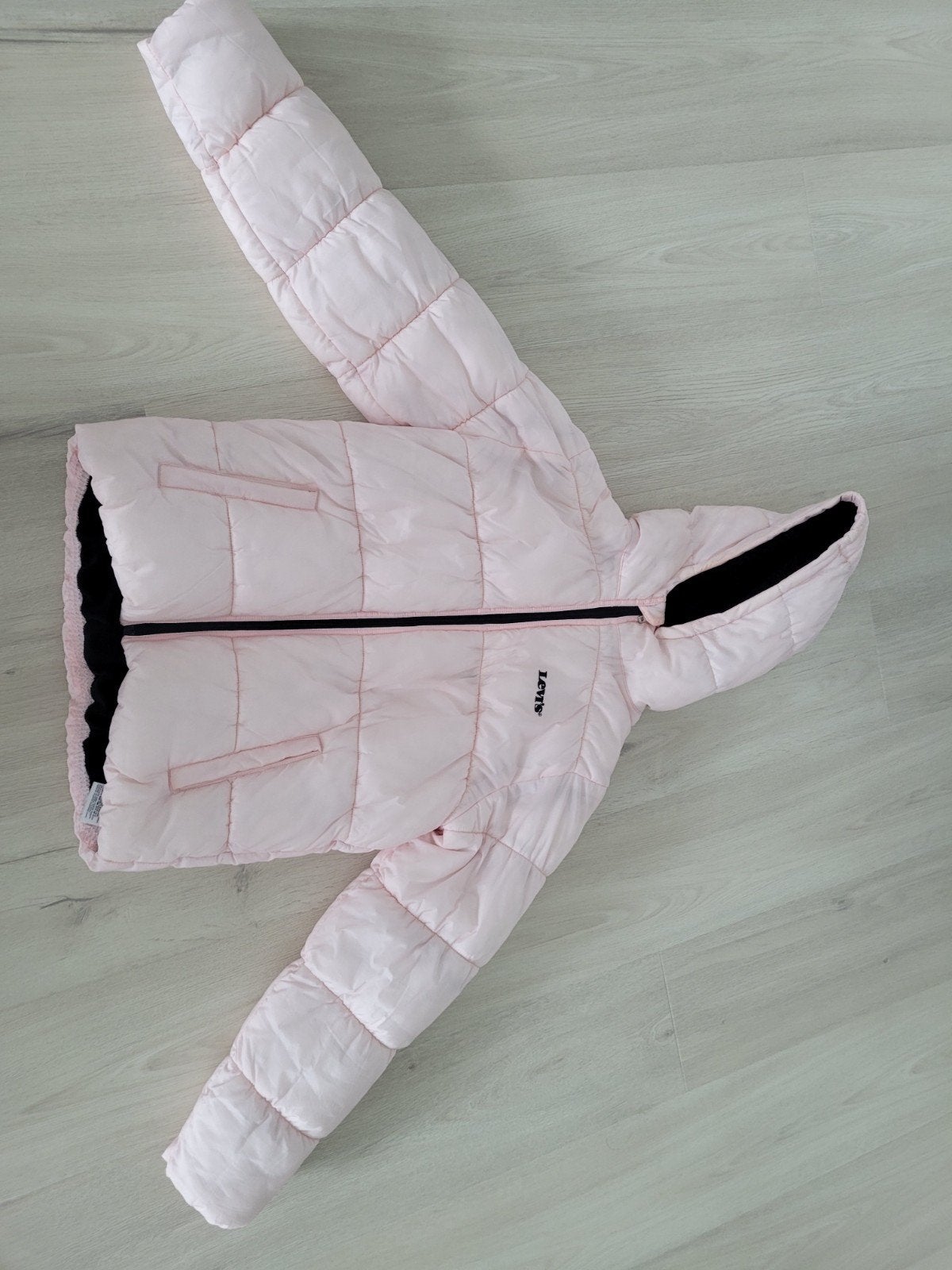 levi's winterjas kort model maat 164 cm, Kinderen en Baby's, Kinderkleding | Maat 164, Meisje, Ophalen of Verzenden, Zo goed als nieuw