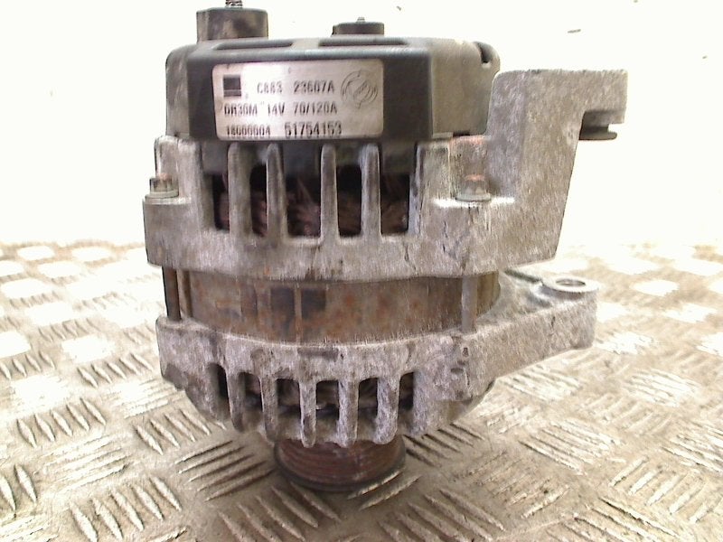Dynamo Alfa Romeo 159 (939AX) (2007-03/2011-11) 51754153, Stellantis Europe S.p.A, Gebruikt, IPC D1-09 Bahnhofsplatz, Rüsselsheim am Main 65423, , Duitsland