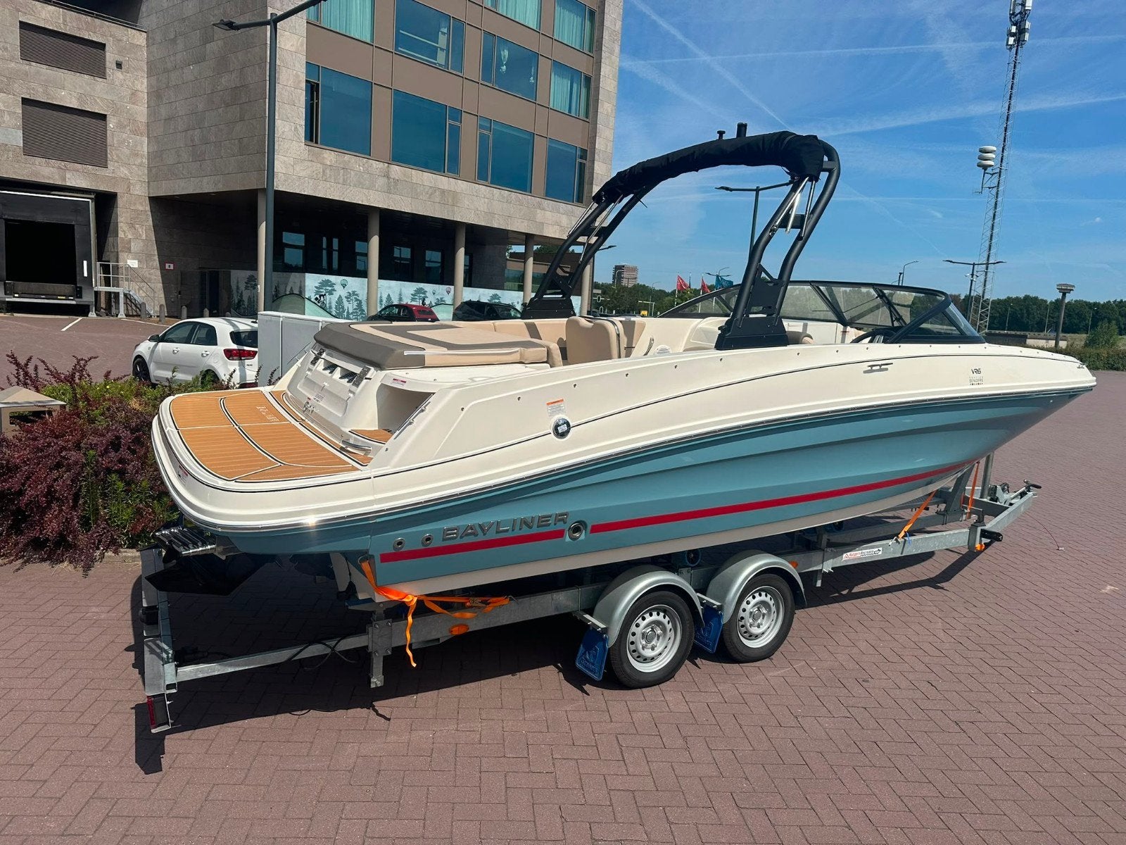 Bayliner VR6 - 4.5L 250pk - DEMO - slechts enkele vaaruren, Ophalen, Bayliner