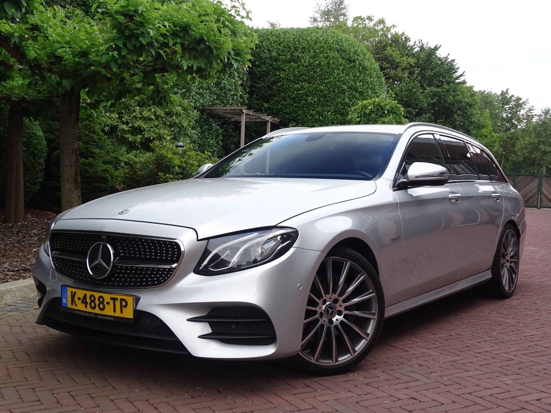 Mercedes-Benz E-Klasse Estate 250 AMG Nieuwst. Trekhaak 2de, Auto's, Automaat, Achterwielaandrijving, Gebruikt, Zwart