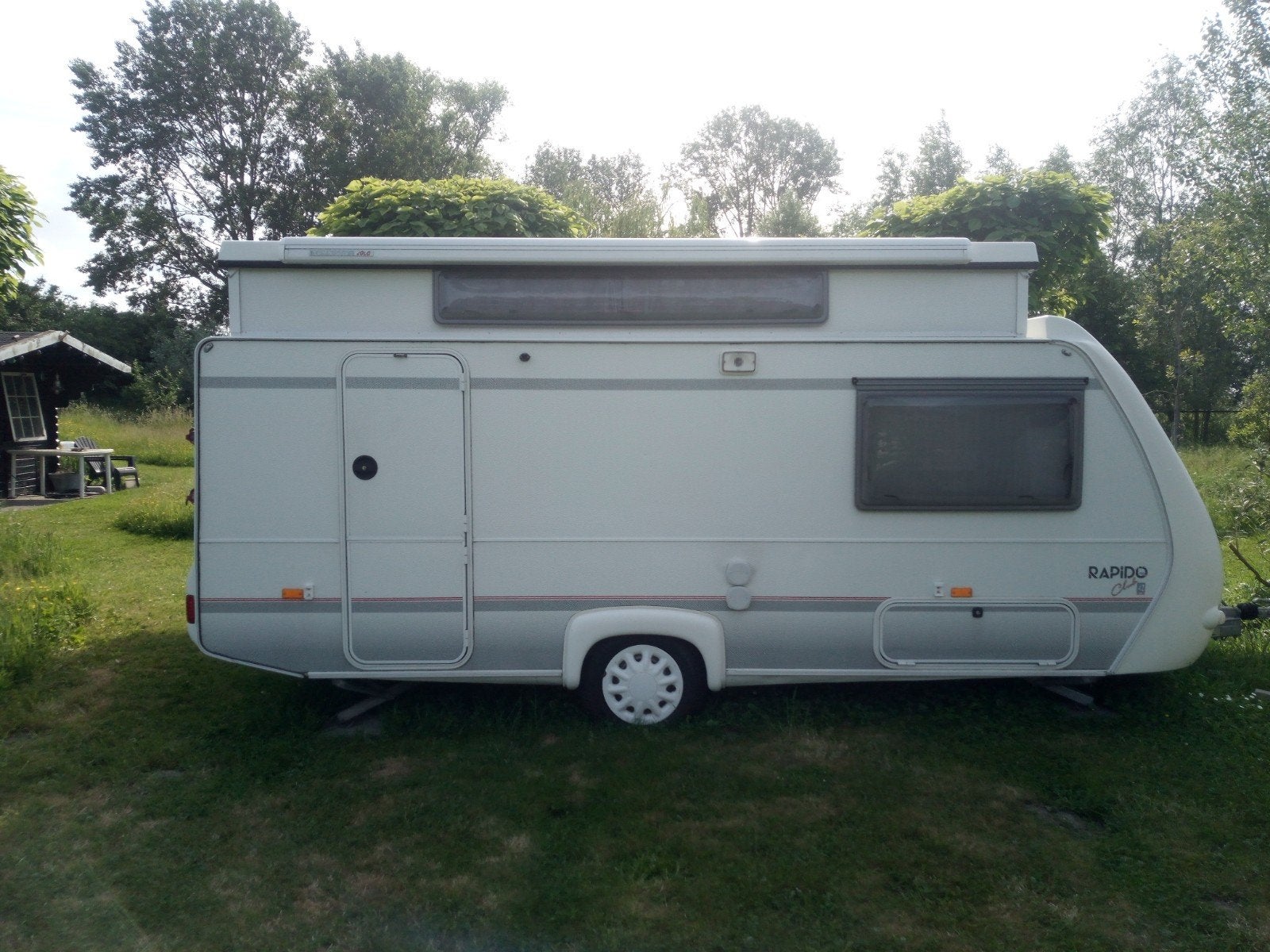 Rapido 42cp bj 2000c, Caravans en Kamperen, Particulier, Eriba, Luifel, 500 - 750 kg