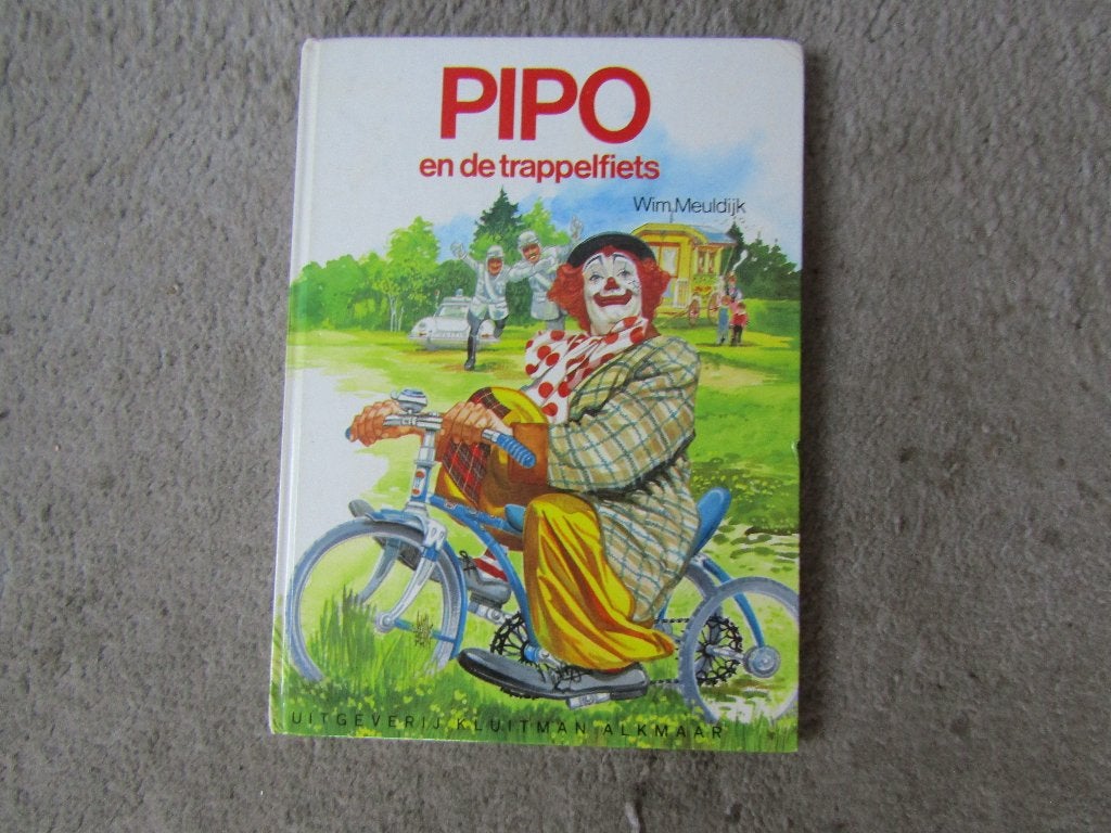Boek: Pipo en de trappelfiets, Ophalen of Verzenden, Gelezen, Wim Meuldijk, Fictie algemeen