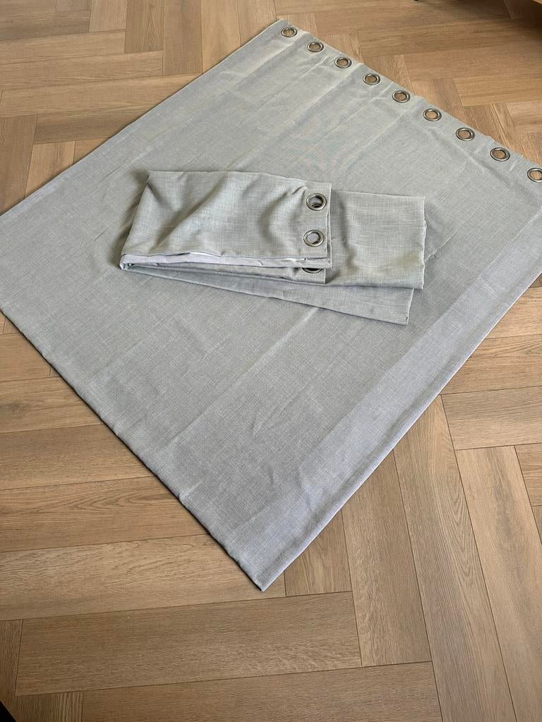 Gordijnen grijs 2 stuks, 100 tot 150 cm, 200 cm of meer, Ophalen of Verzenden, Zo goed als nieuw