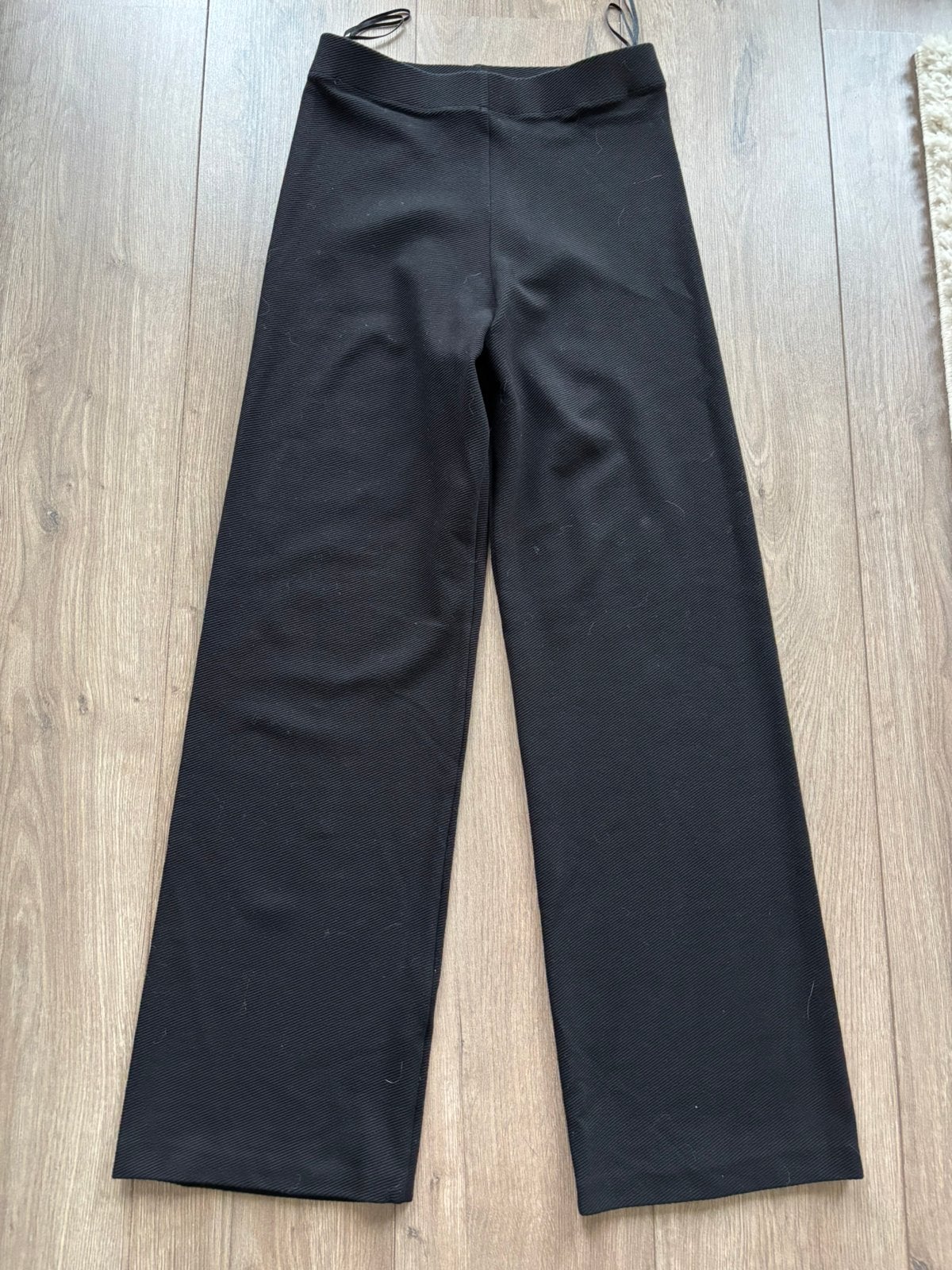 Zwart broekje, Vanilia, maat 34, Ophalen, Zwart, Zo goed als nieuw, Maat 34 (XS) of kleiner