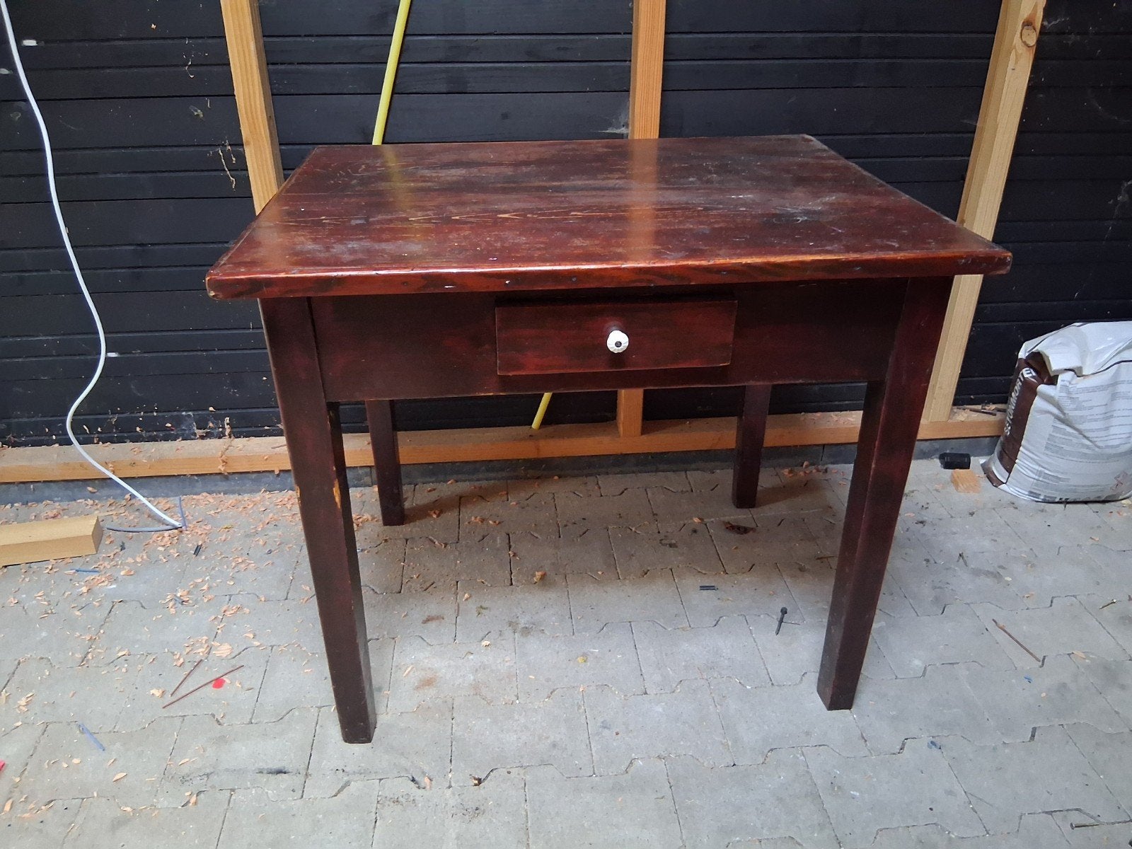 Leuk oud houten tafeltje, Ophalen, Gebruikt, 75 cm of meer, 60 cm of meer