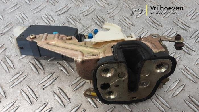 Deurslot Mechaniek 2Deurs rechts van een Opel Corsa (Corsa B, Gebruikt, -, -, Opel