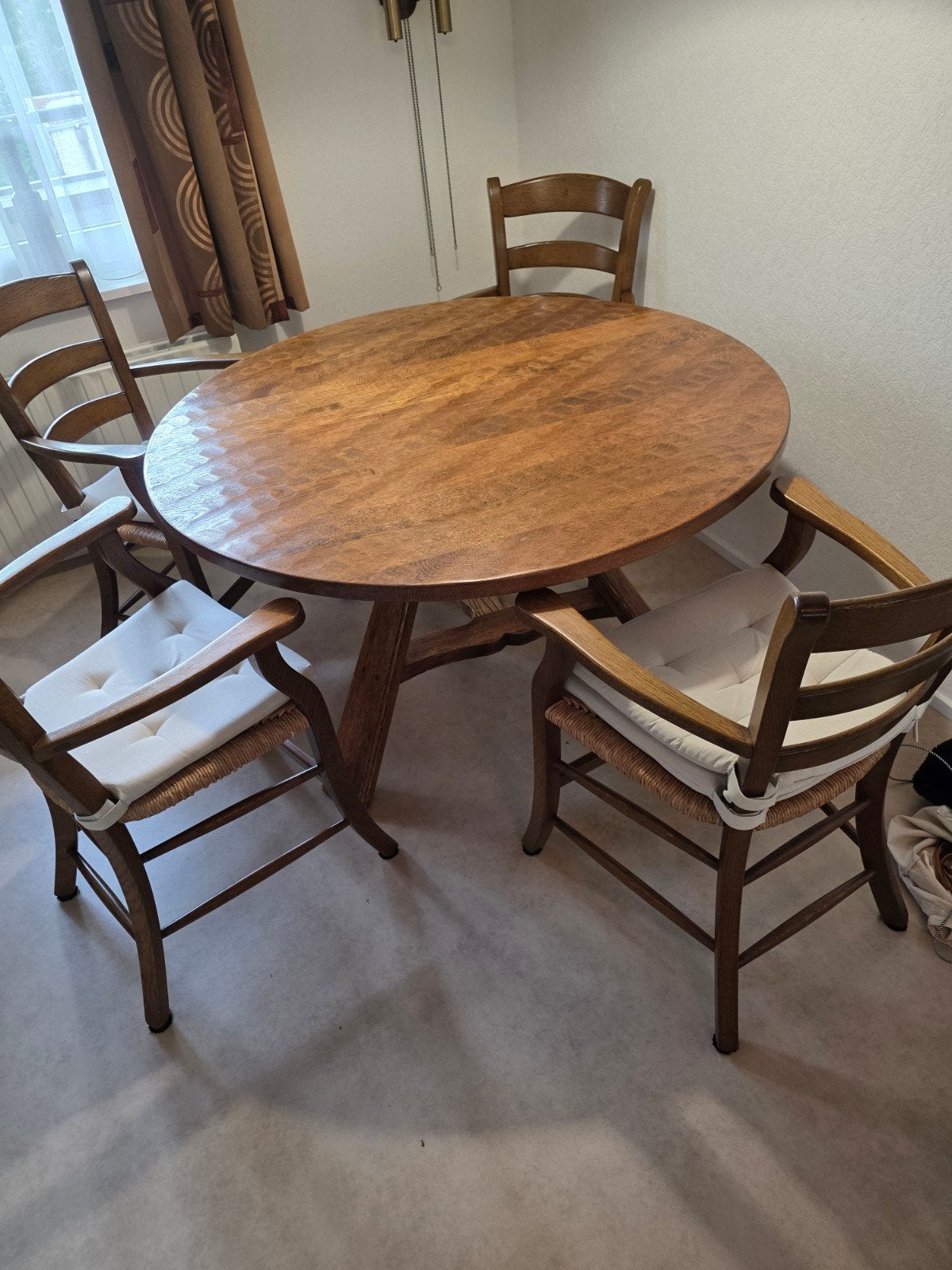 Ronde houten eettafel - 119 cm diameter, 74 cm hoog, Ophalen, Gebruikt, Rond, Vier personen