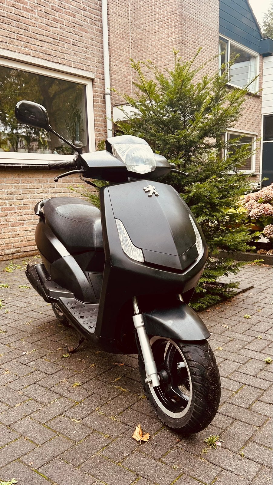 Peugeot New Vivacity Sportline 4t, lage km, lekkere scooter, Fietsen en Brommers, Ophalen, Zo goed als nieuw, Benzine, Peugeot