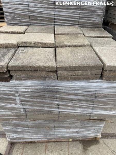 70m2 grijs betontegels 30x30x4,5cm tuin/trottoir/stoeptegels, Bij dit gebruikte product niet meer te achterhalen., Gebruikt, Verzenden