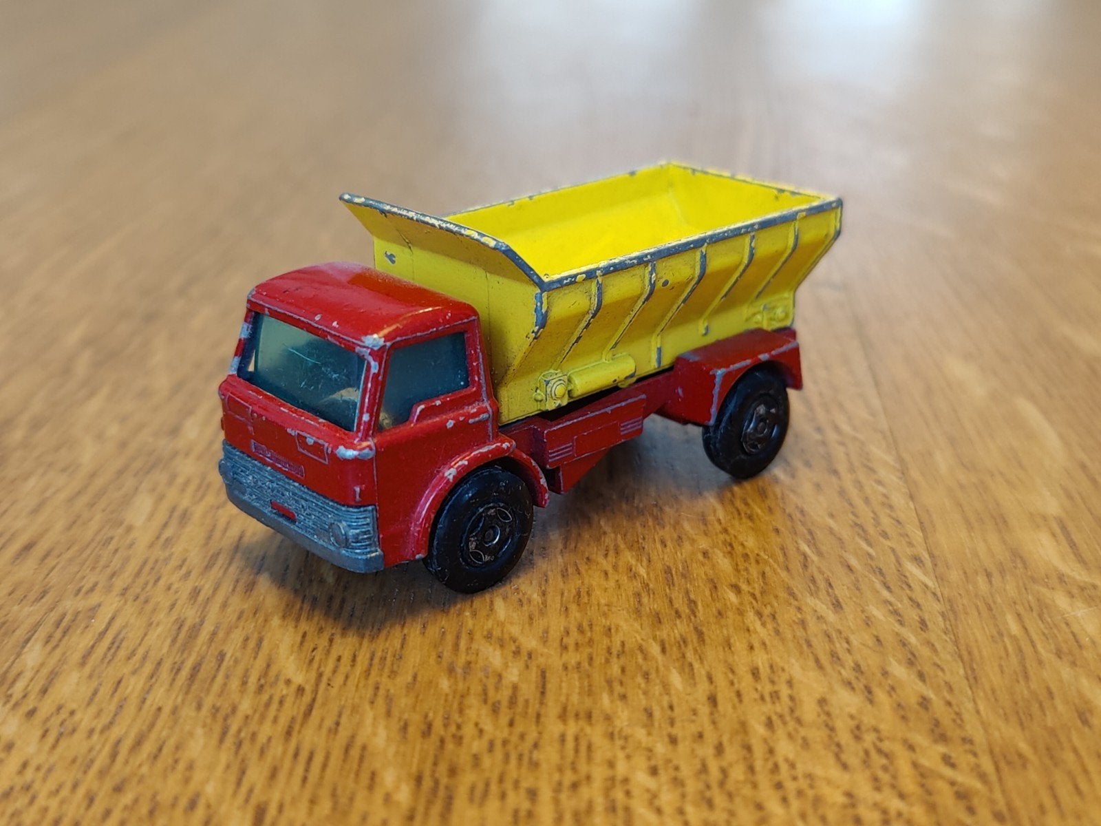 Matchbox Ford Grit Spreader, Ophalen, Zo goed als nieuw, Auto