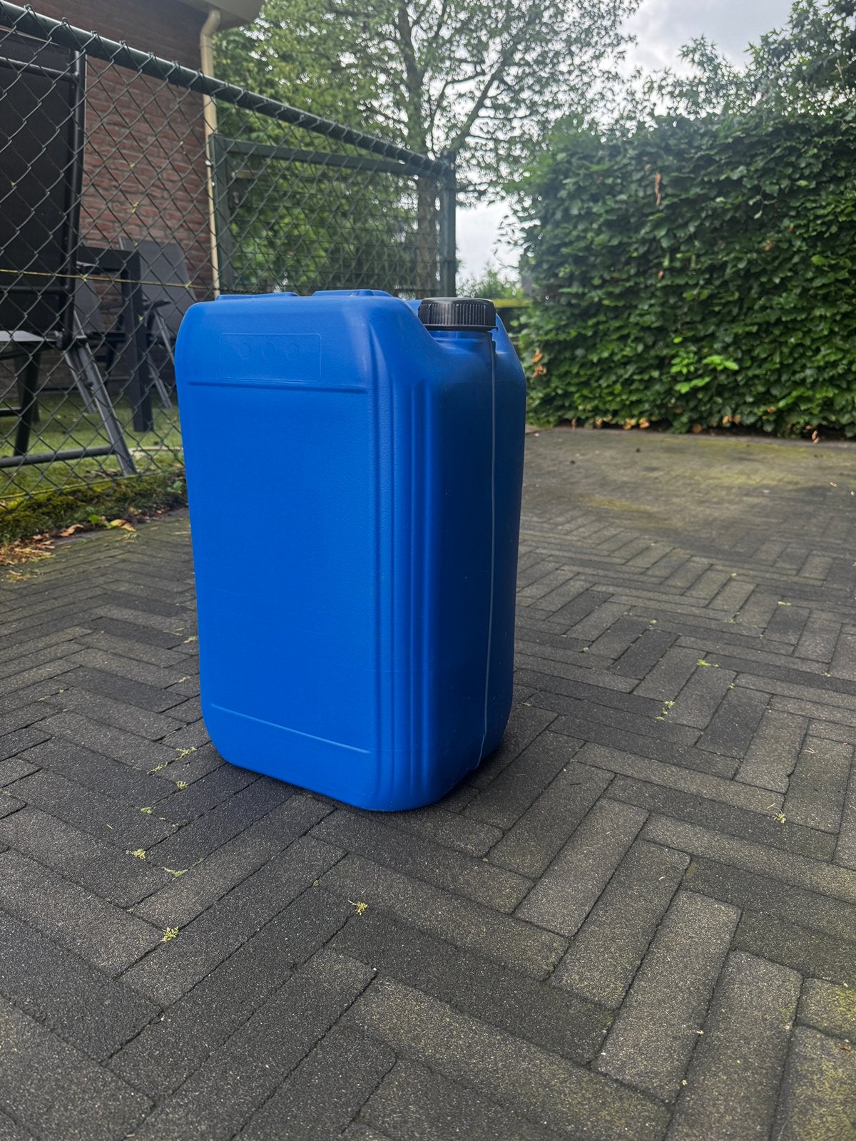 Jerrycan 25 liter, Tuin en Terras, Regentonnen, Minder dan 75 liter, Ophalen, Zo goed als nieuw
