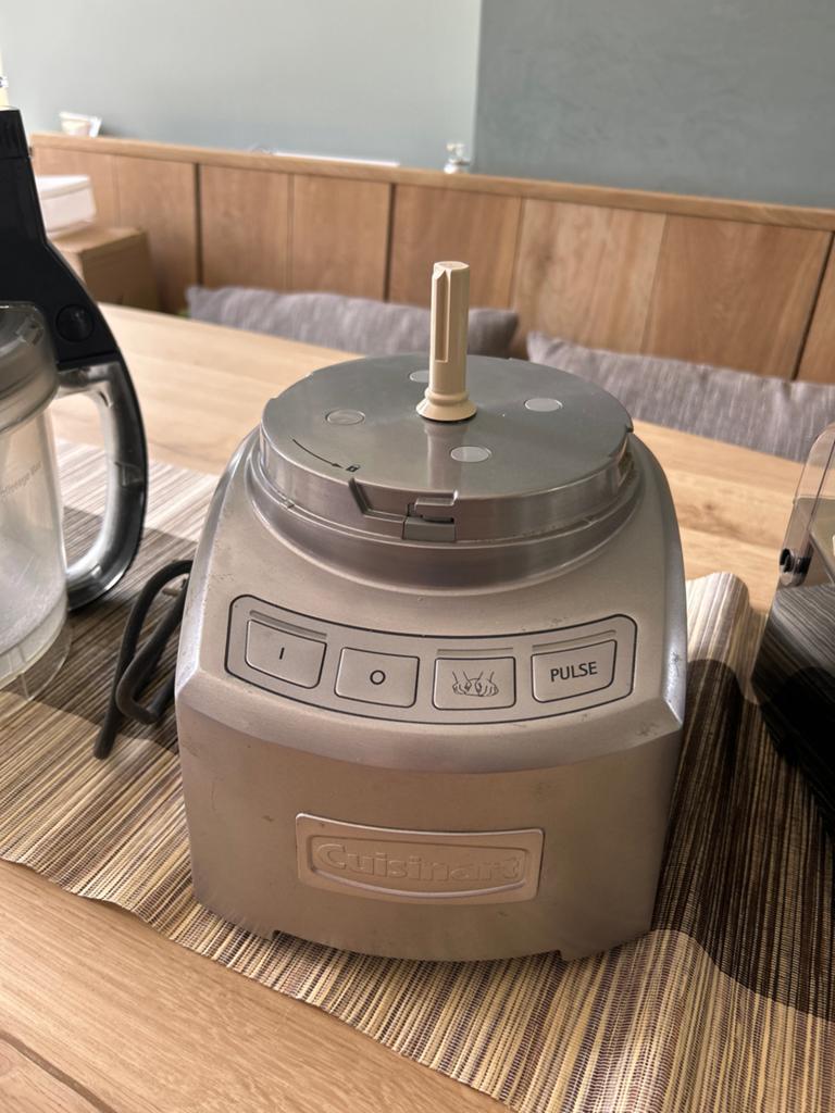 Cuisinart foodprocessor met diverse accessoires, Witgoed en Apparatuur, 3 snelheden of meer, Ophalen of Verzenden, Zo goed als nieuw