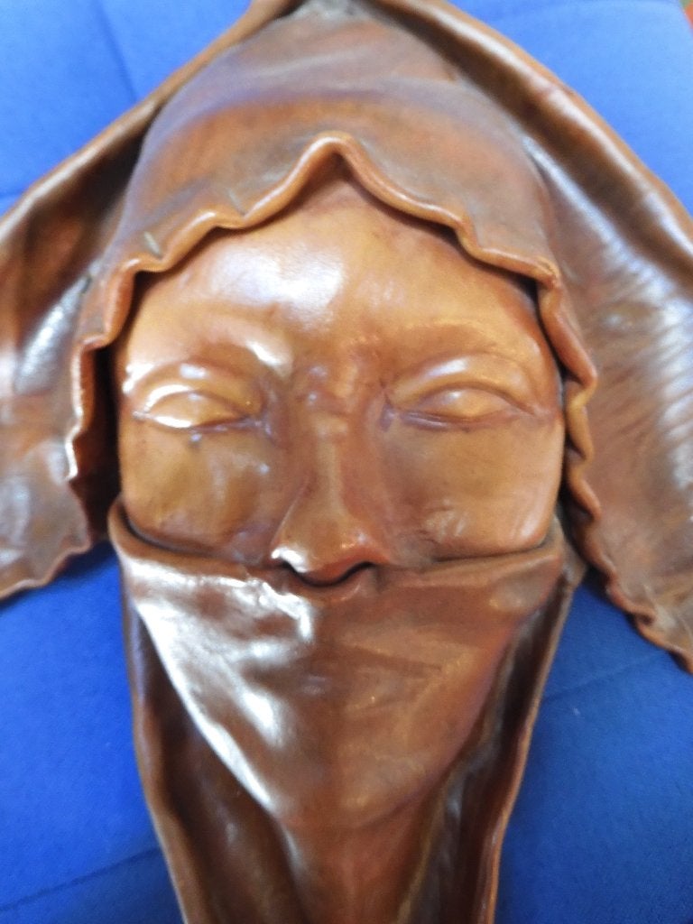 LEDEREN MASKER SCULPTUUR VROUW, Antiek en Kunst, Kunst | Designobjecten, Ophalen of Verzenden, 40 cm, Bruin, Leer
