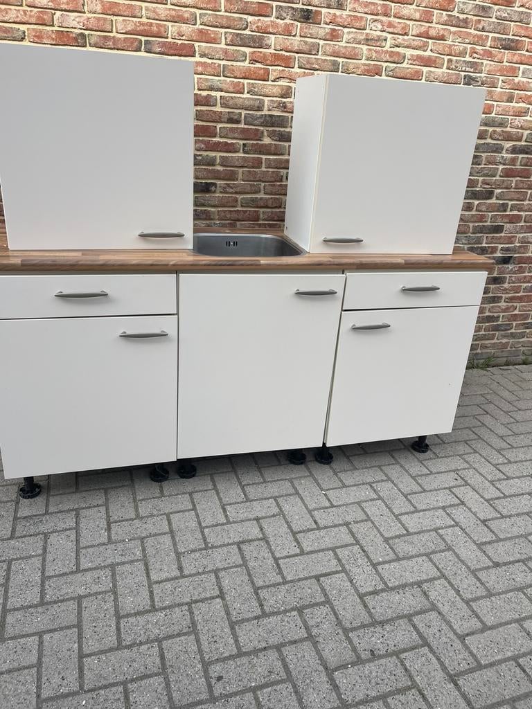 Keukenblokje keller, Huis en Inrichting, Keuken | Complete keukens, Ophalen, Zo goed als nieuw, Enkelwandige keuken