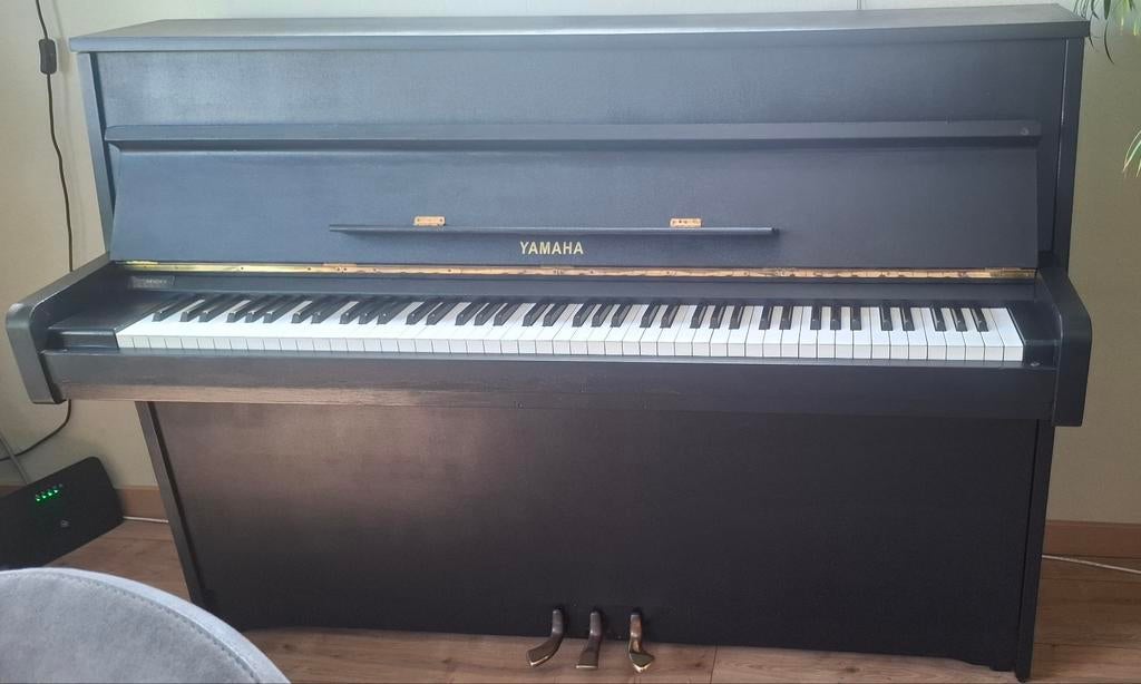 Piano Yamaha zwart, Ophalen of Verzenden, Zo goed als nieuw, Zwart, Piano