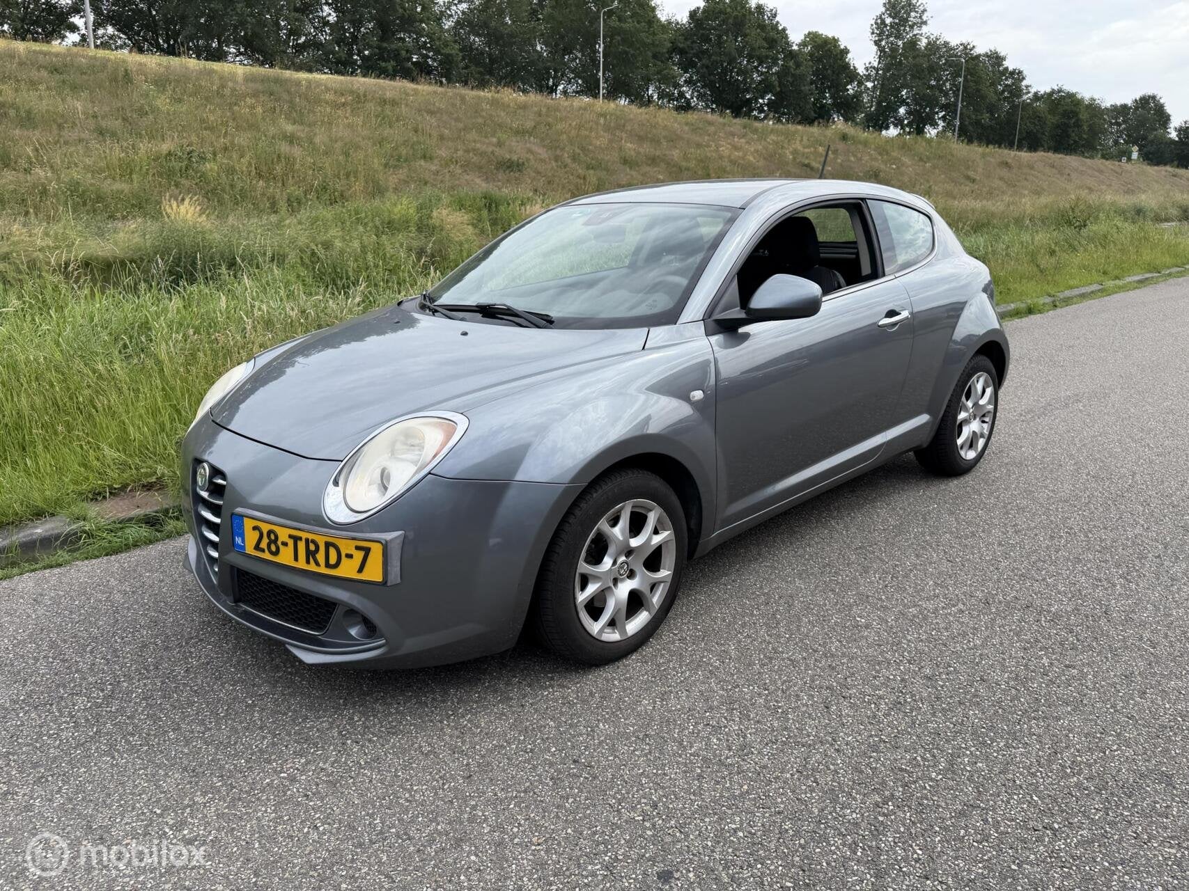 Alfa Romeo MiTo 1.3 JTDm ECO Essential, Auto's, Voorwielaandrijving, Euro 5, Gebruikt, 4 cilinders