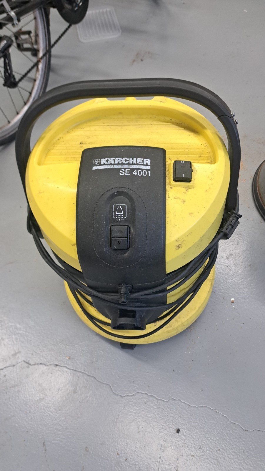 Karcher stofzuiger zonder slang, Ophalen