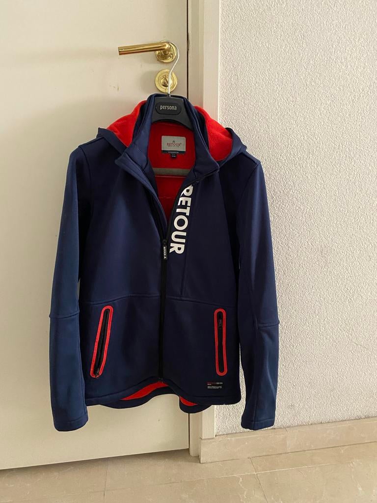 Retour sport jack donkerblauw rode fleece voering 15 16 jaar, Kinderen en Baby's, Kinderkleding | Maat 176, Ophalen of Verzenden