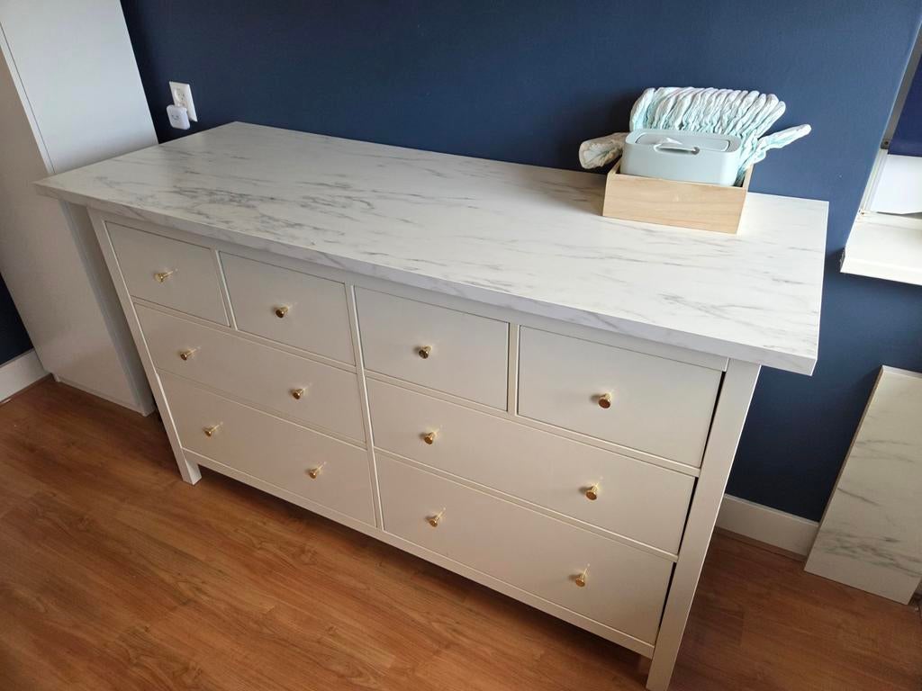 Commode: ikea hemnes kast met 8 lades, Kinderen en Baby's, Kinderkamer | Commodes en Kasten, Ophalen, 50 tot 70 cm, Opstaande rand