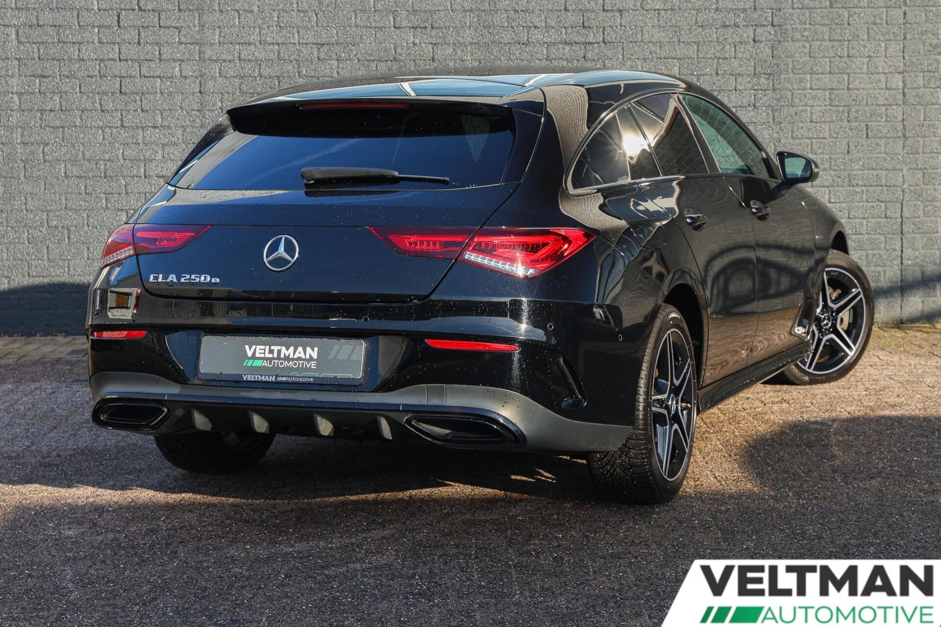 Mercedes CLA-klasse Shooting Brake 250e AMG LINE TREKHAAK AD, Auto's, CLA, Gebruikt, Euro 6, 4 cilinders