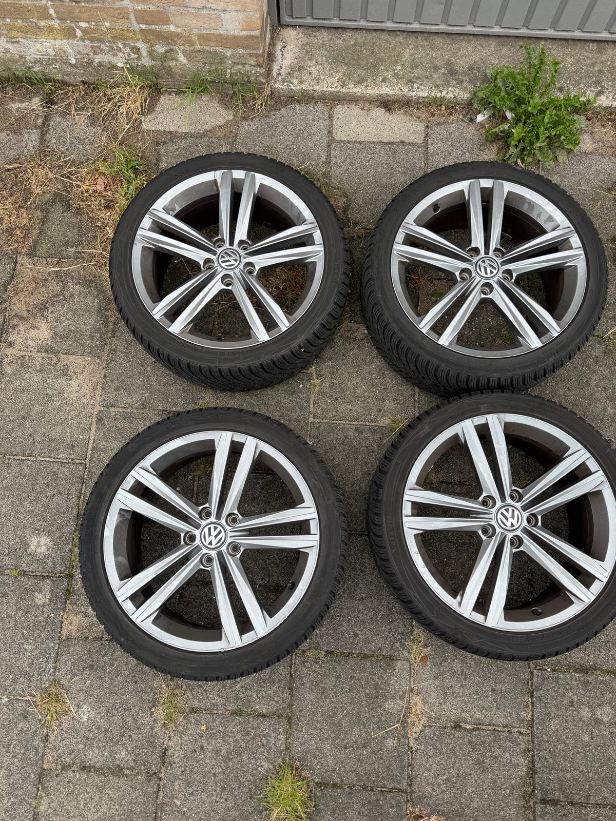 VW R line velgen, Auto-onderdelen, Banden en Velgen, 18 inch, Gebruikt, Banden en Velgen, Personenwagen
