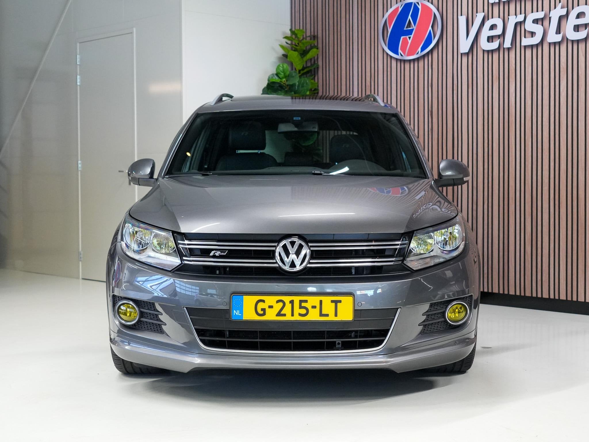 Volkswagen Tiguan 1.4 TSI Sport&Style R-line Edition Carplay, Voorwielaandrijving, Euro 5, 15 km/l, Gebruikt