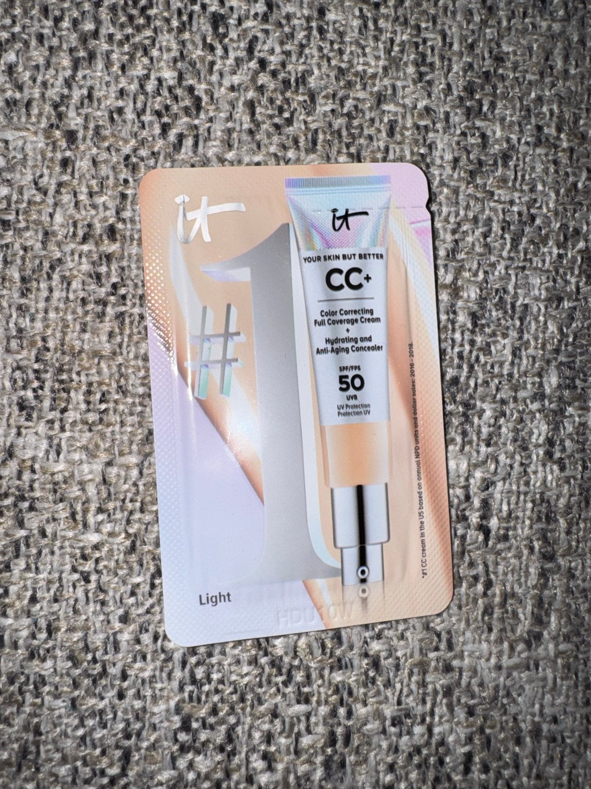 IT Cosmetics CC+ Cream Light SPF 50 - Sample, Overige kleuren, Gehele gezicht, Nieuw, Ophalen of Verzenden