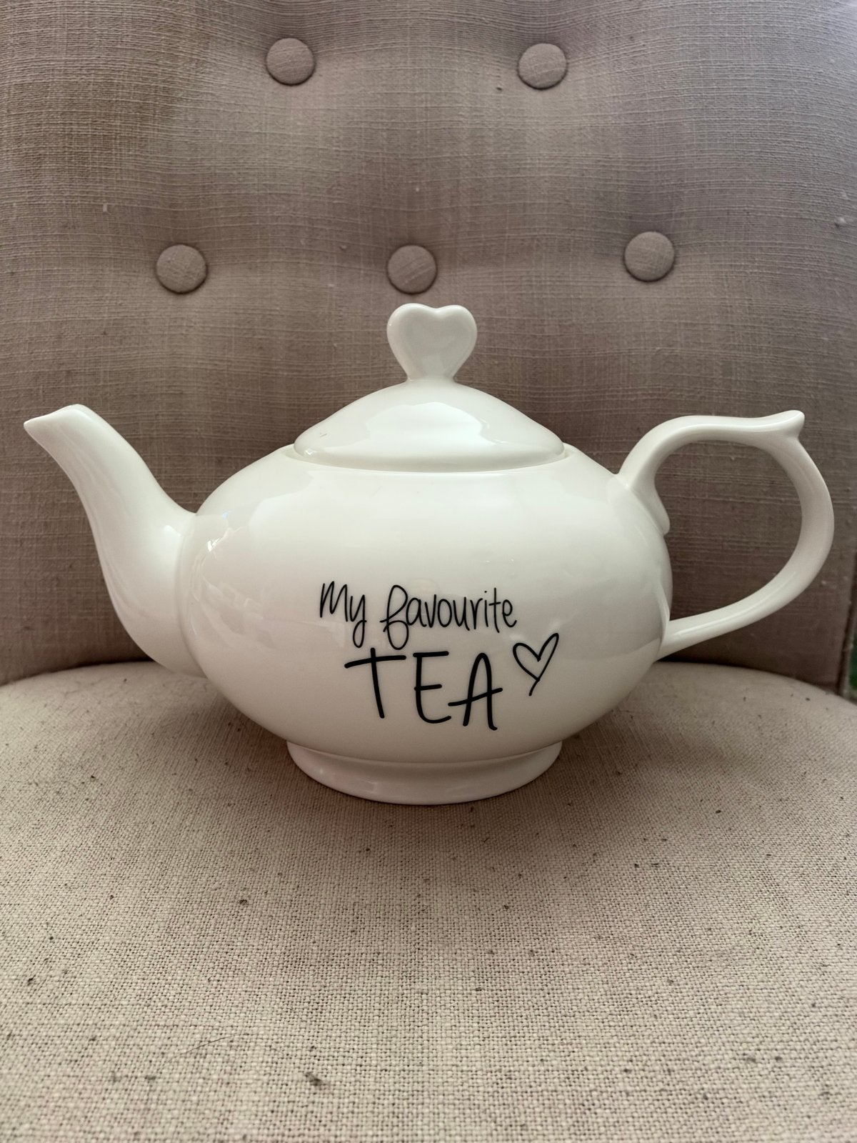 Riviera Maison theepot ‘My Favourite Tea' opdruk, Zo goed als nieuw, Steen/keramiek, Wit, Riviera Maison