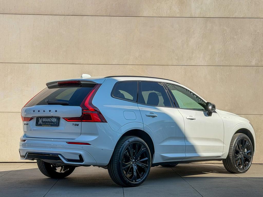 Volvo XC60 2.0 T8 Plug-in hybrid AWD Plus Black Edition Pano, Auto's, Volvo, Automaat, Gebruikt, Huisgarantie, 4 cilinders