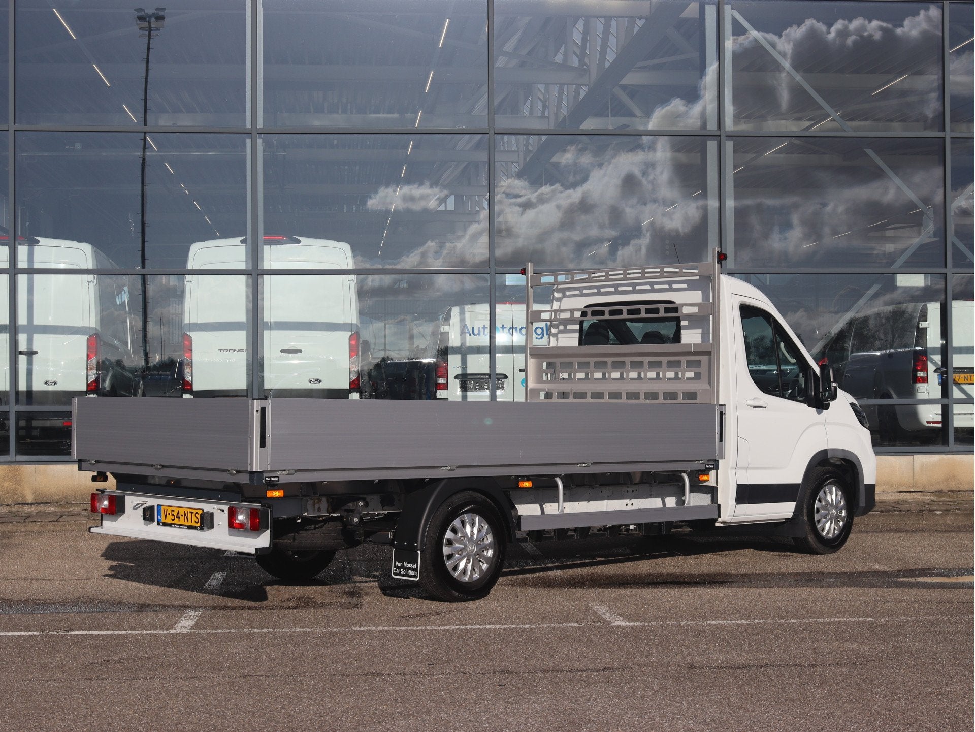Maxus eDeliver 9 L4 Business DEAL 65 kWh | AIRCO/ADAPT. CRUI, Auto's, Stof, Gebruikt, Zwart, Met garantie (alle)