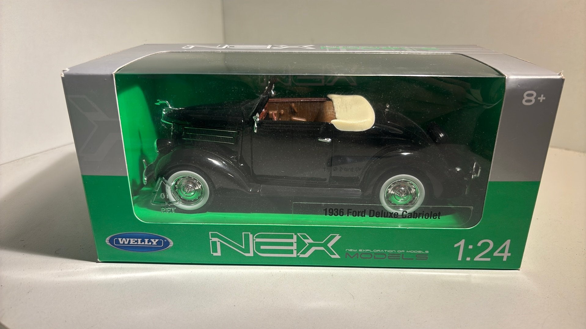 Ford deluxe cabriolet 1936 welly 1.24, Hobby en Vrije tijd, Modelauto's | 1:24, Ophalen of Verzenden, Welly, A, A