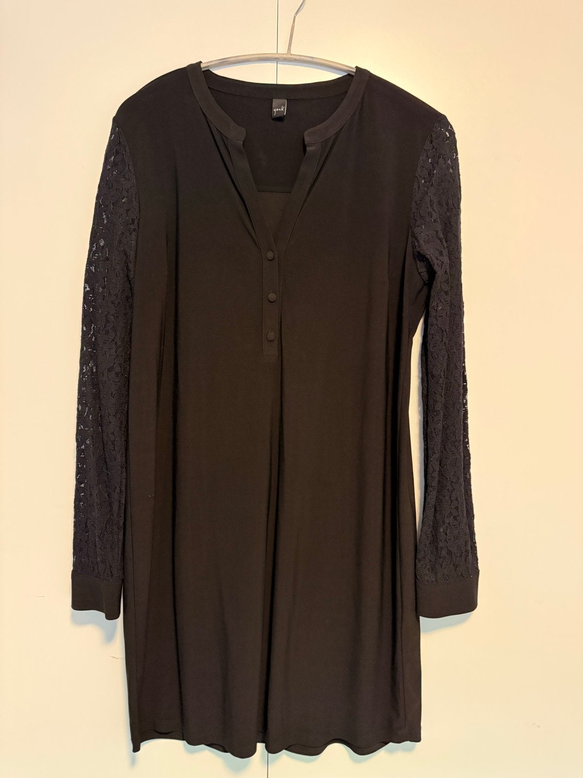 Yoek tuniek/jurk met kanten mouwen, maat M (42/44), Ophalen of Verzenden, Zo goed als nieuw, Maat 42/44 (L), Zwart