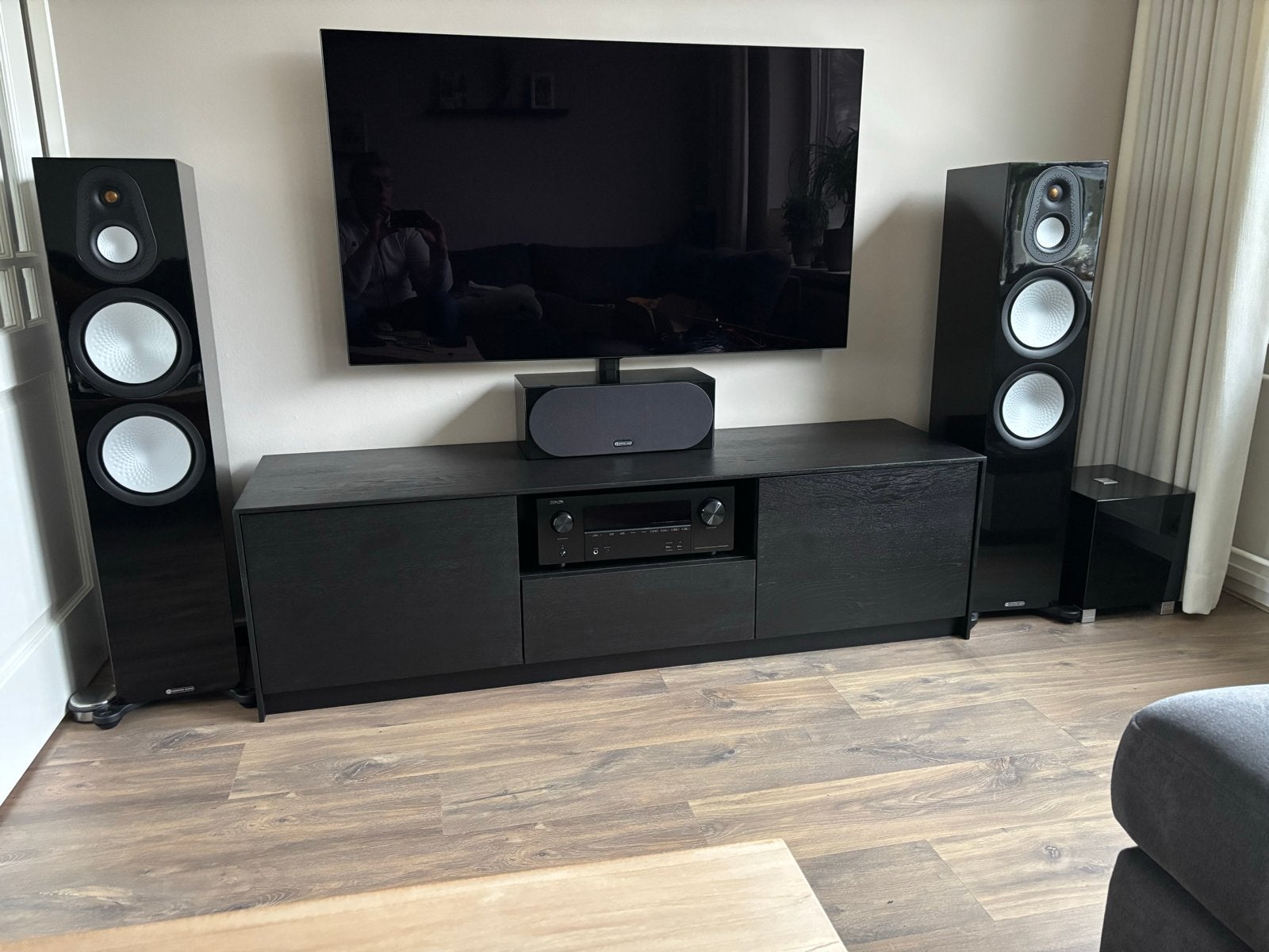 Vol eiken stereo meubel black ock gebeitst, Gebruikt, 150 tot 200 cm, Eikenhout, Ophalen of Verzenden