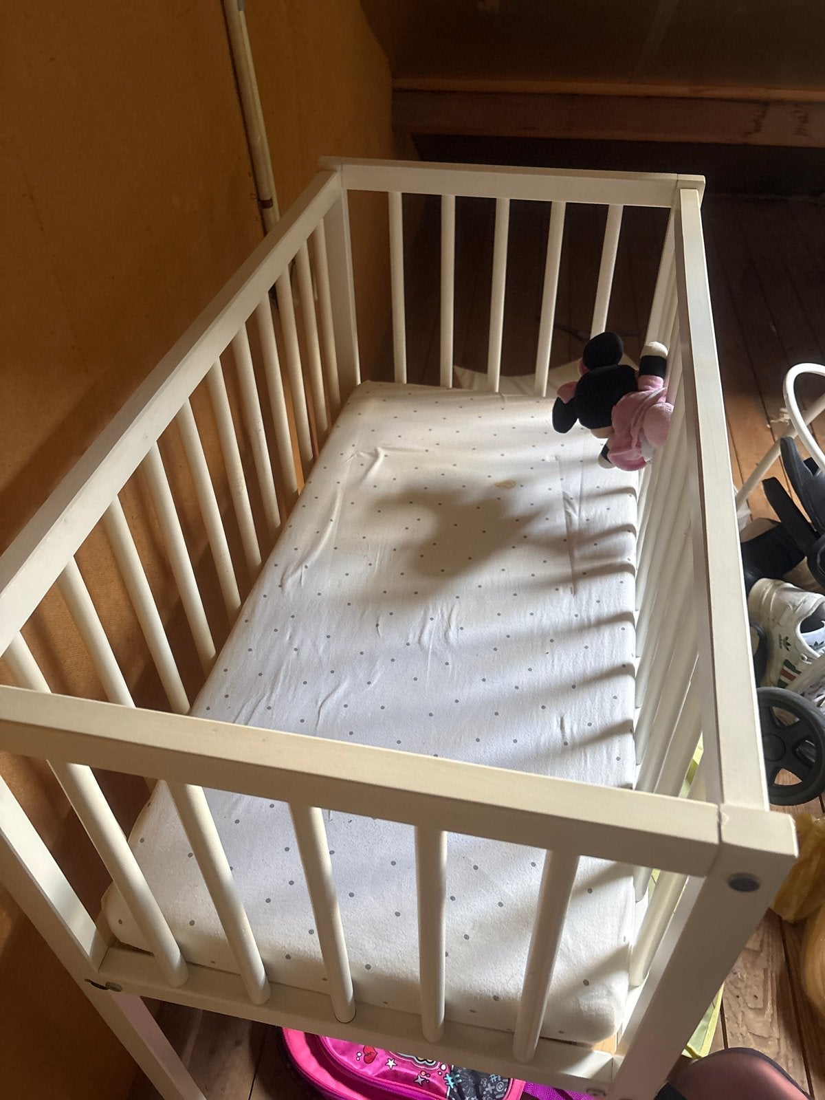Wit ledikant met matras, Kinderen en Baby's, Babywiegjes en Ledikanten, Ophalen, Gebruikt, Ledikant