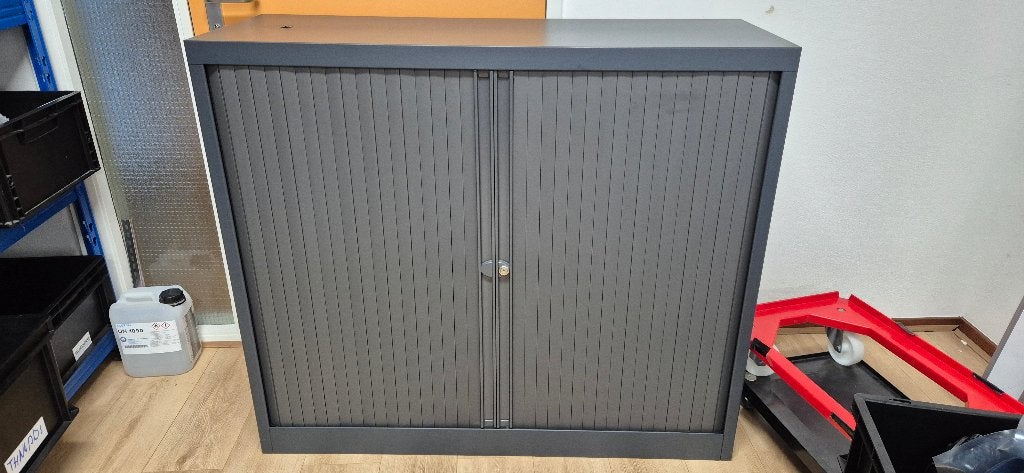 Bisley Basic Roldeurkast 103 x 120 cm (Antraciet), Ophalen, 100 tot 150 cm, Zo goed als nieuw, Met slot