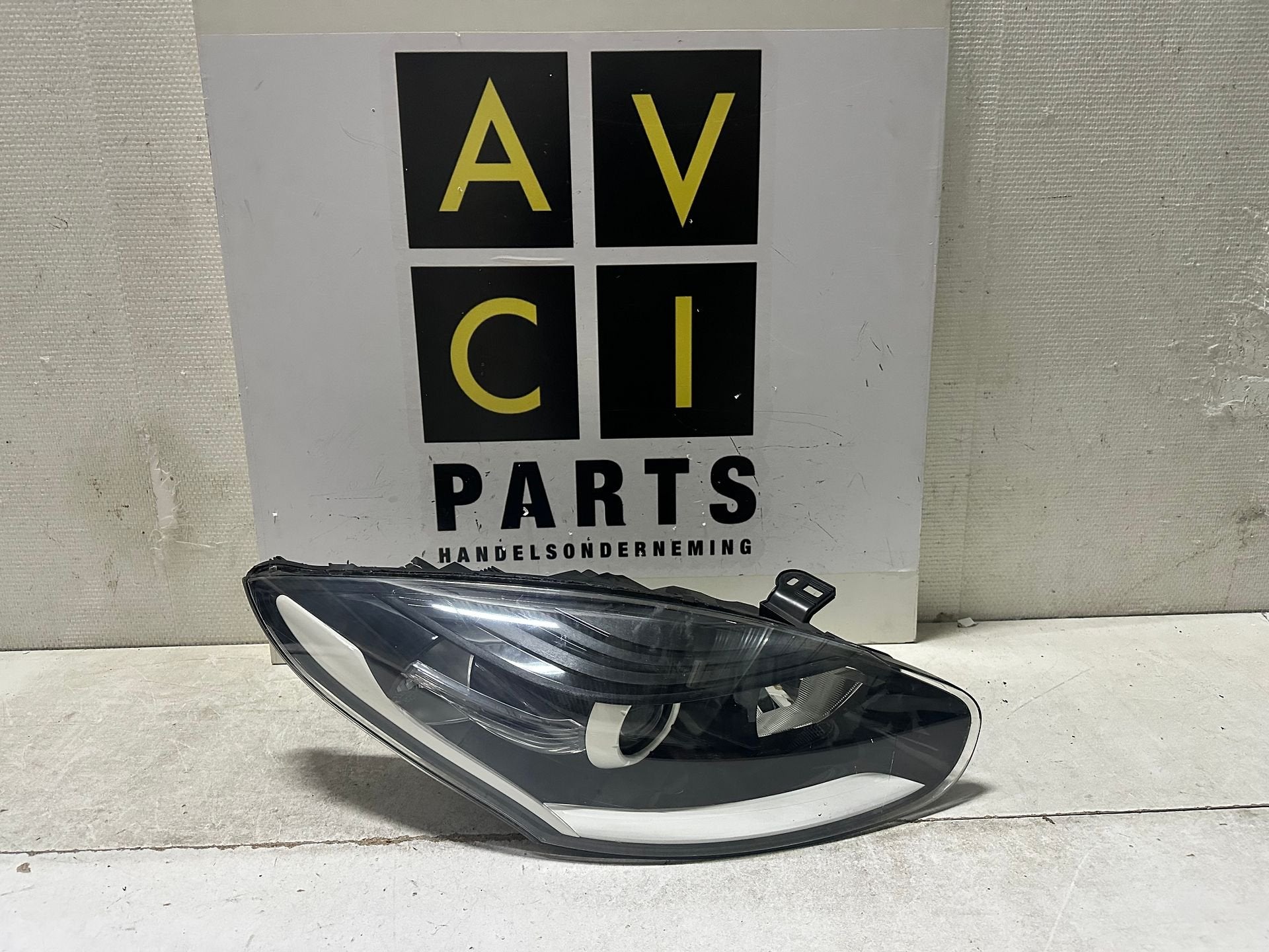 Koplamp Renault Megane III 260105515R rechts origineel, Gebruikt, -, Renault, -
