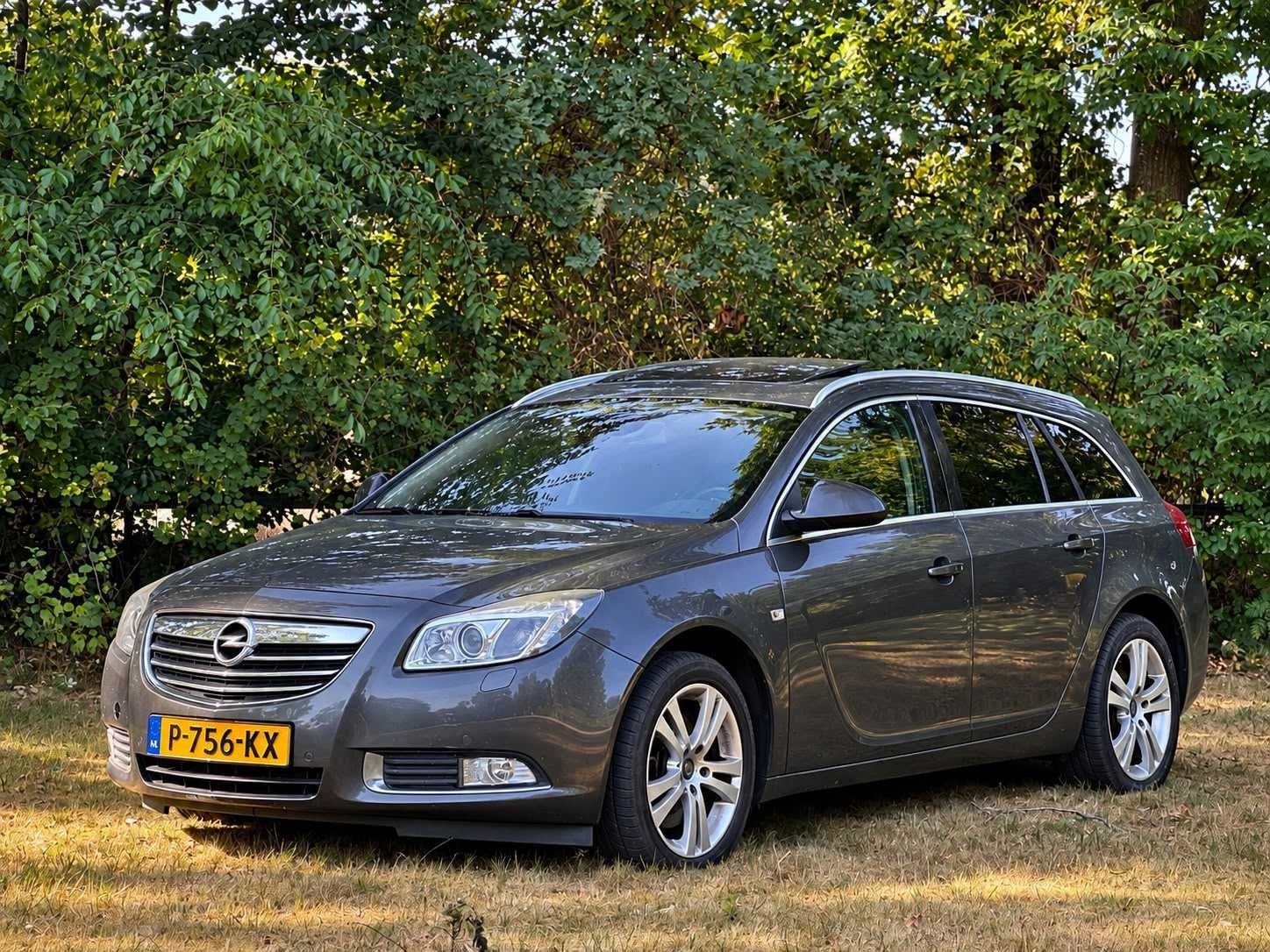 Opel - 2009 - Insignia Sports Tourer - 2.8 T Sport 4x4 - P-7, Auto's, Automaat, Euro 5, Gebruikt, 120 €/maand