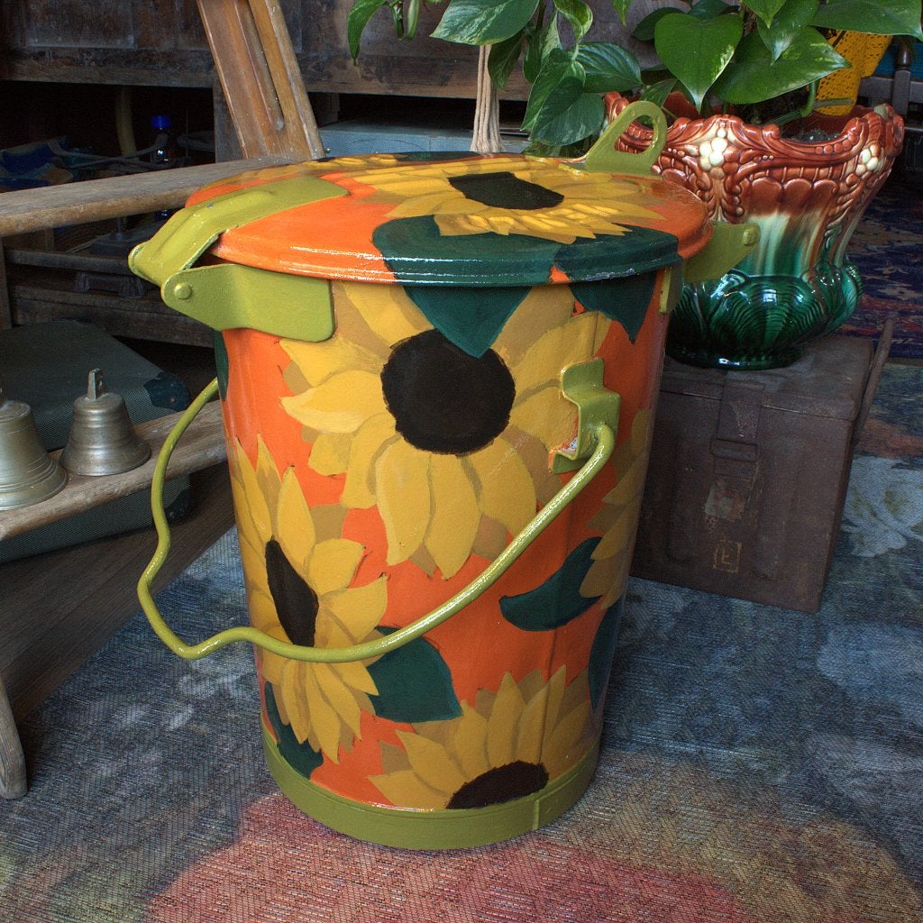 Brocante Beschilderde Prullenbak, Ophalen