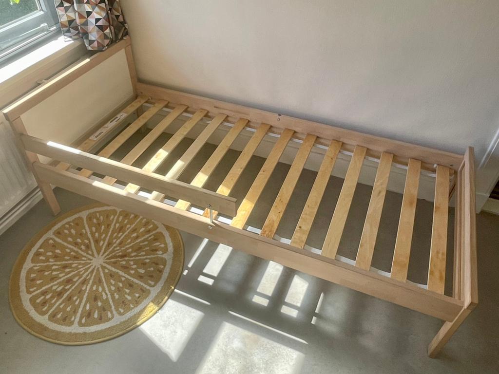 Kinderbed 160x70, Huis en Inrichting, Ophalen, Gebruikt, Beige, 190 cm of minder