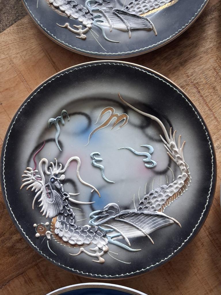Japanse drakenborden - Kutani China, handgeschilde, Antiek en Kunst, Ophalen