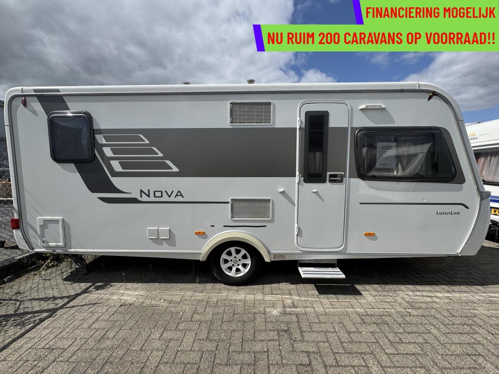 Eriba HYMER NOVA LUXE LINE 545 FRANSBED, RONDZIT, DOUCHE, Caravans en Kamperen, Caravans, Rondzit, 7 tot 8 meter, Bedrijf, Douche