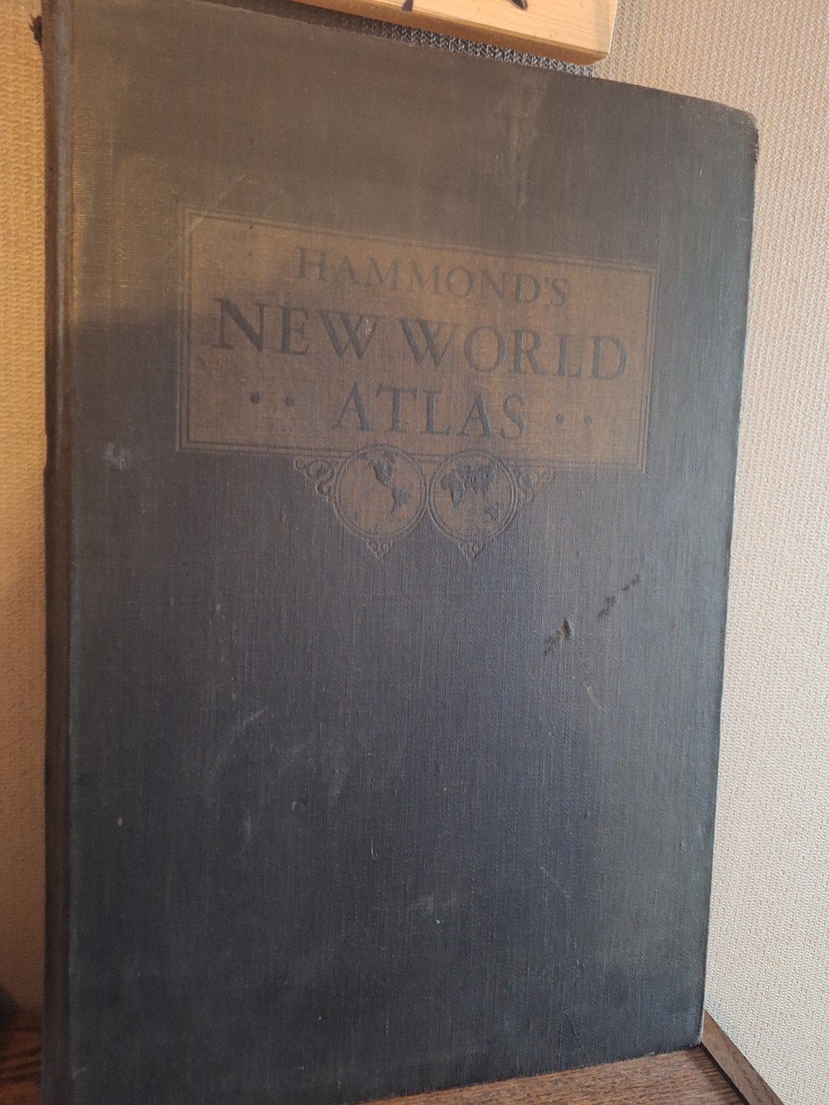 Hammonds New World atlas antiek 1948, Antiek en Kunst, Antiek | Boeken en Bijbels, Ophalen