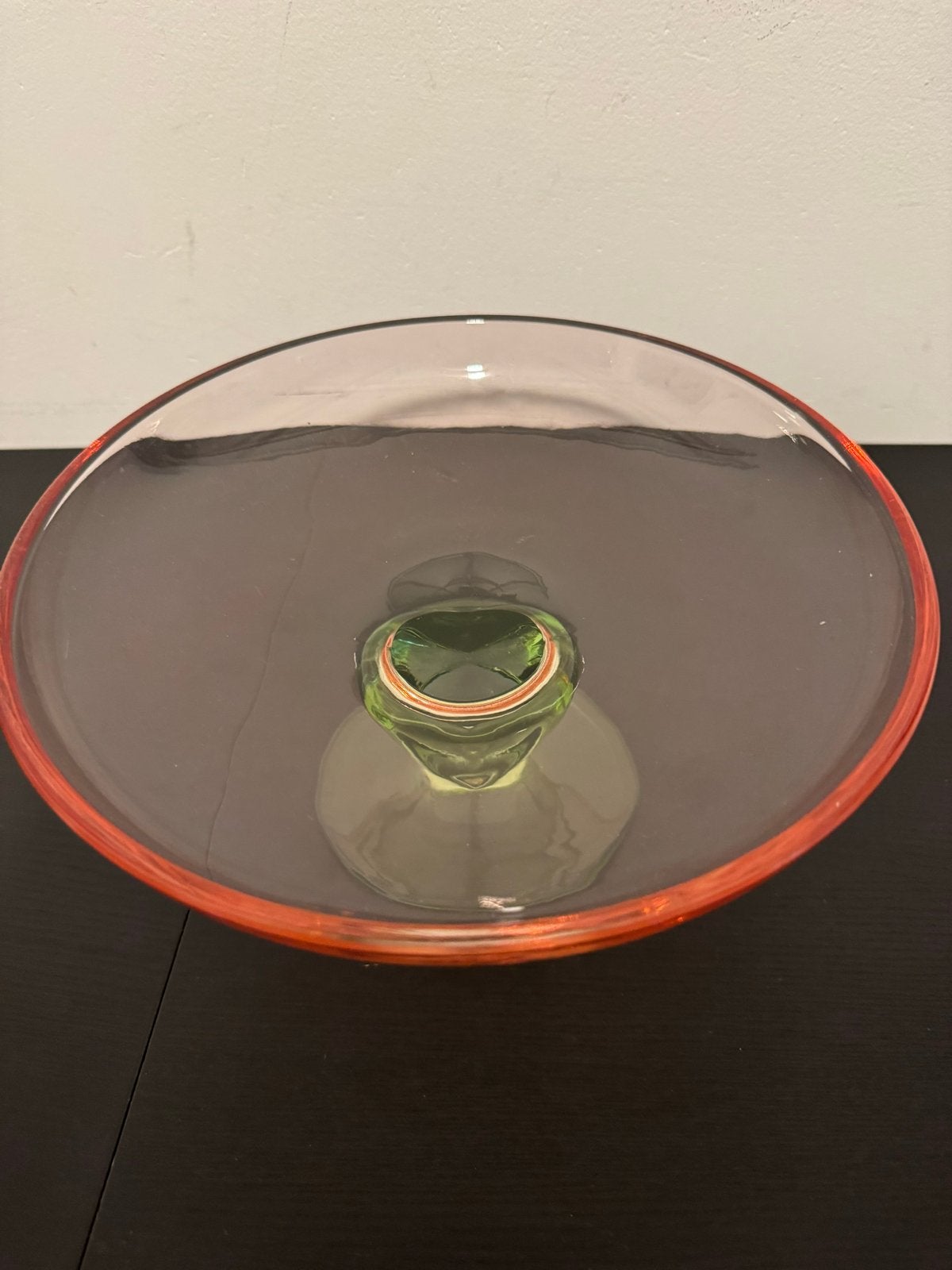 Action glazen schaal op voet - roze en groen, Ophalen of Verzenden, Nieuw, Rond, Glas