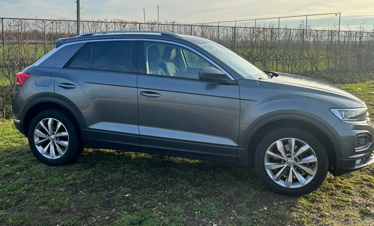 Volkswagen T-Roc 1.0 TSI 116pk 2018 Grijs, carplay, camera, Auto's, Voorwielaandrijving, Zwart, Particulier, 3 cilinders
