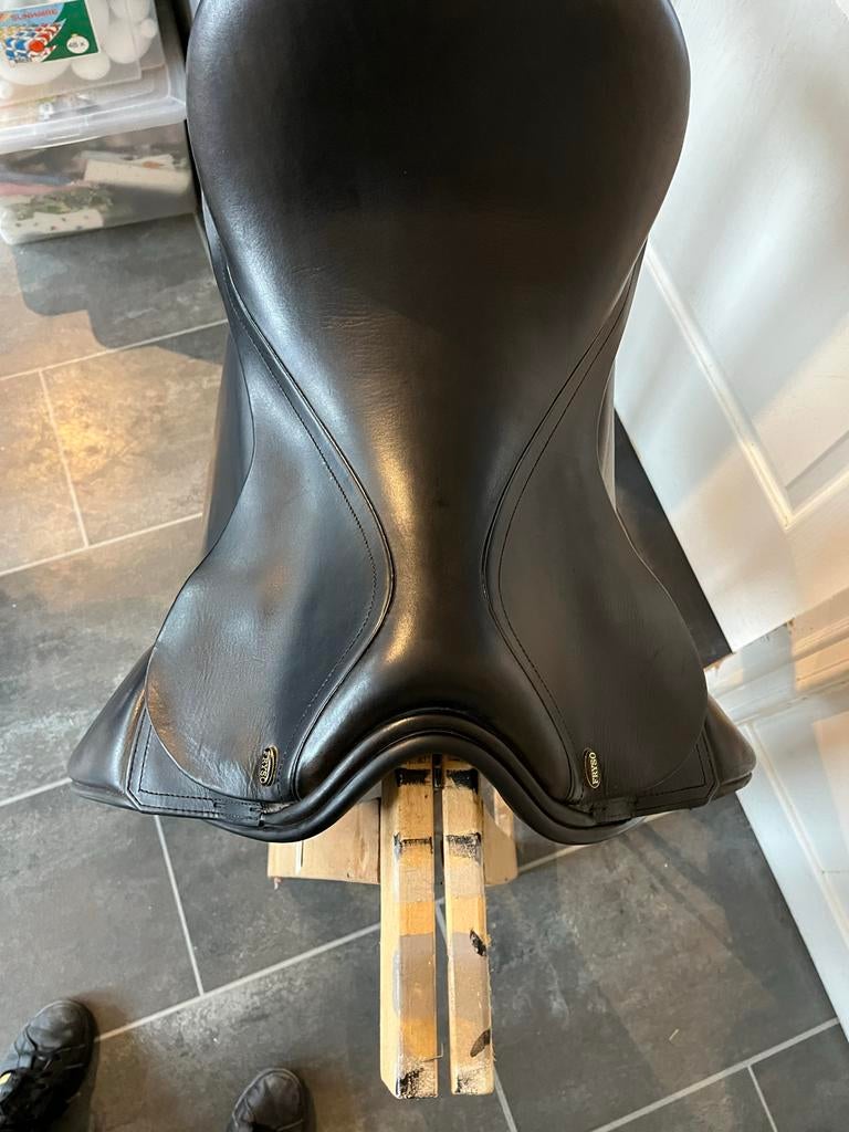 Fryso zadel legacy lux 18 inch, Dieren en Toebehoren, Ophalen of Verzenden, Zo goed als nieuw, Dressuur